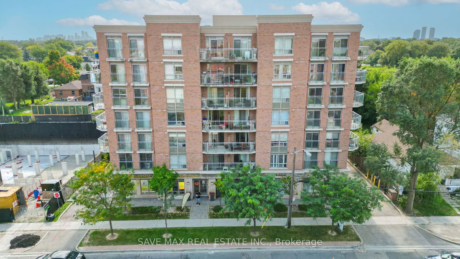 801 Sheppard Ave W, unit 506 for sale