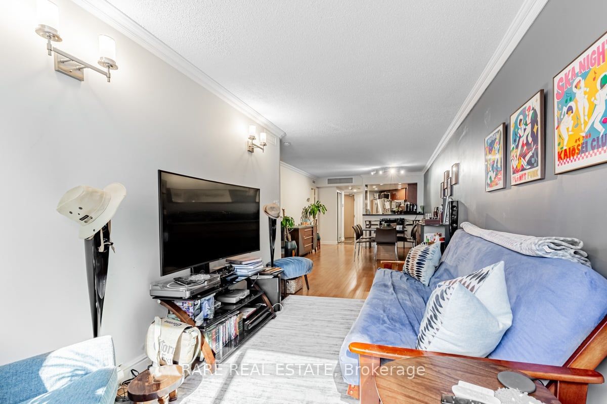 1001 Bay St, unit 310 for sale