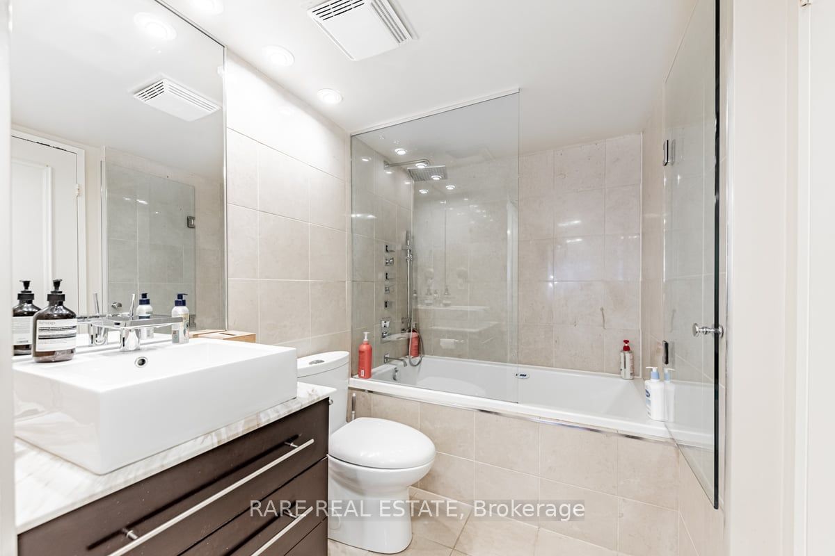 1001 Bay St, unit 310 for sale - image #19