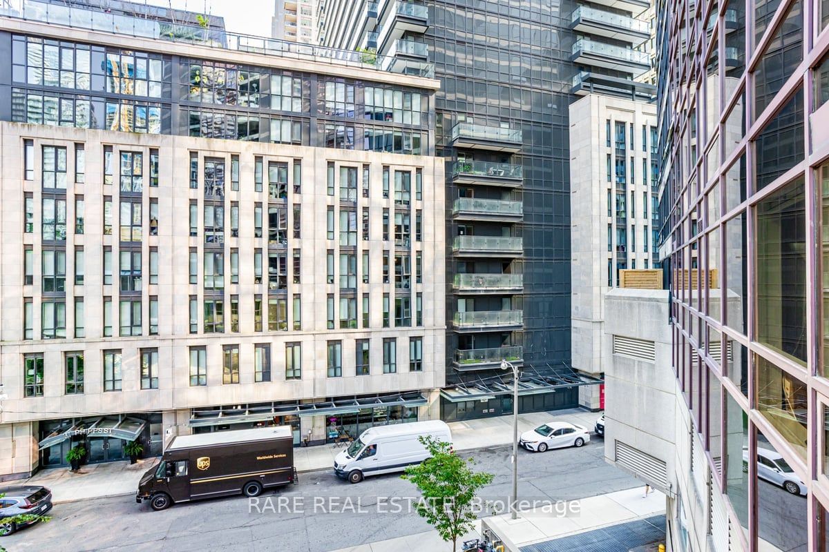 1001 Bay St, unit 310 for sale