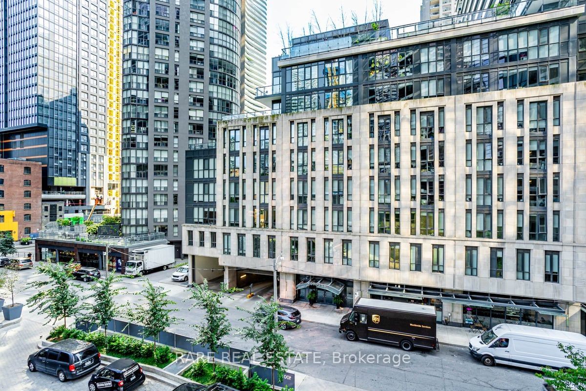 1001 Bay St, unit 310 for sale - image #35