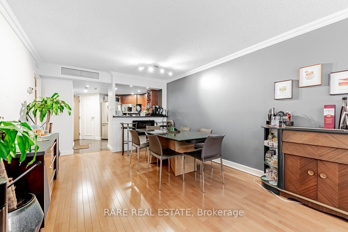 1001 Bay St, unit 310 for sale