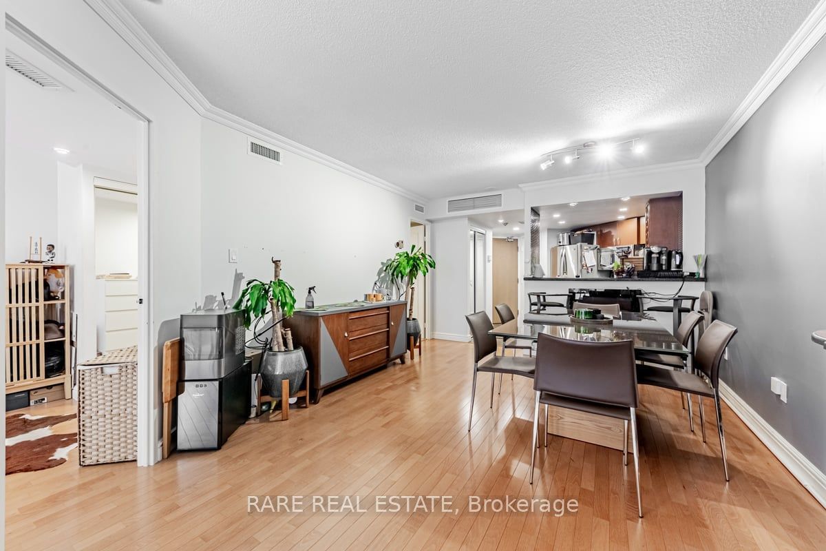 1001 Bay St, unit 310 for sale - image #8