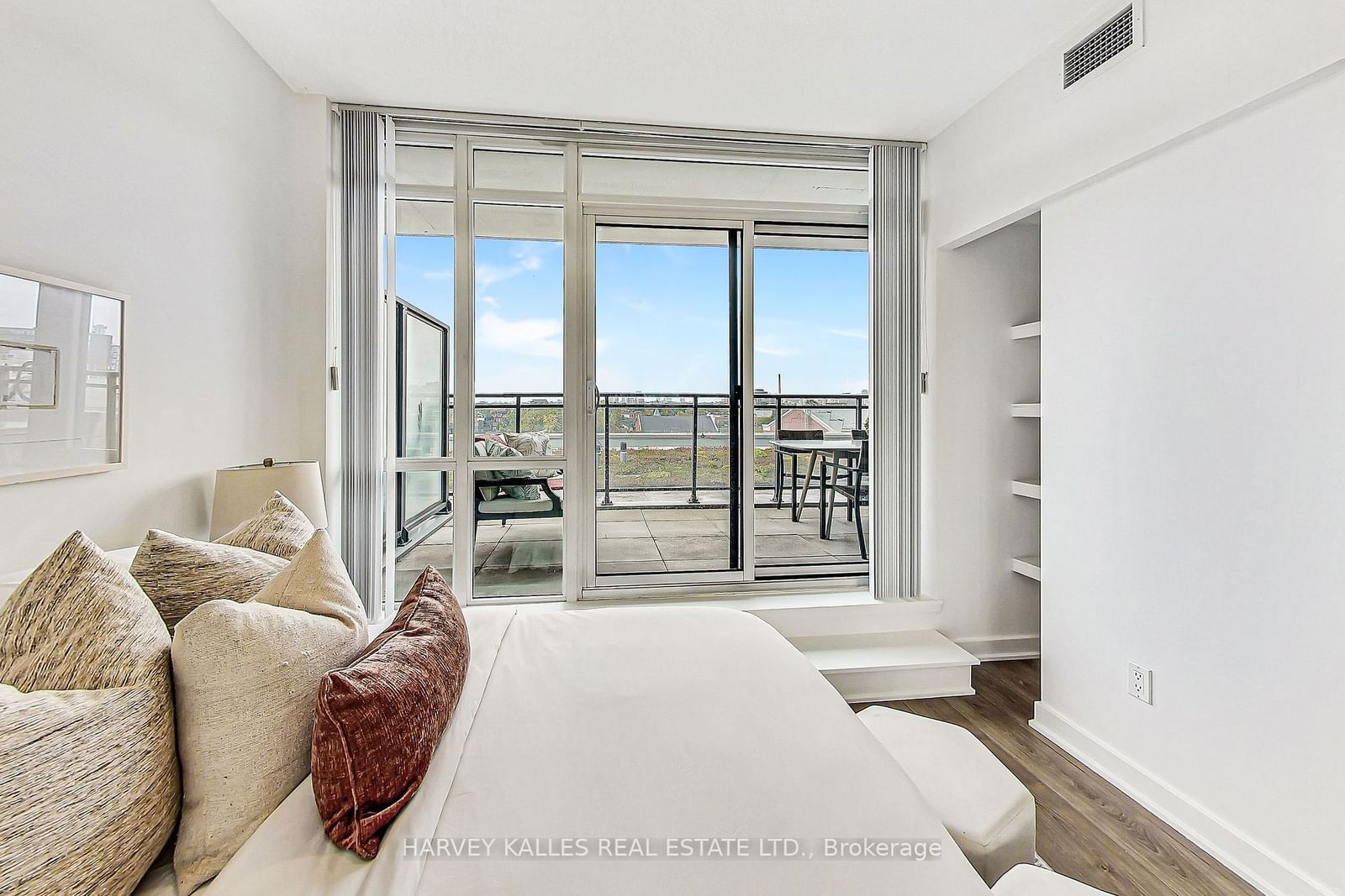 775 King St W, unit 711 for sale - image #13