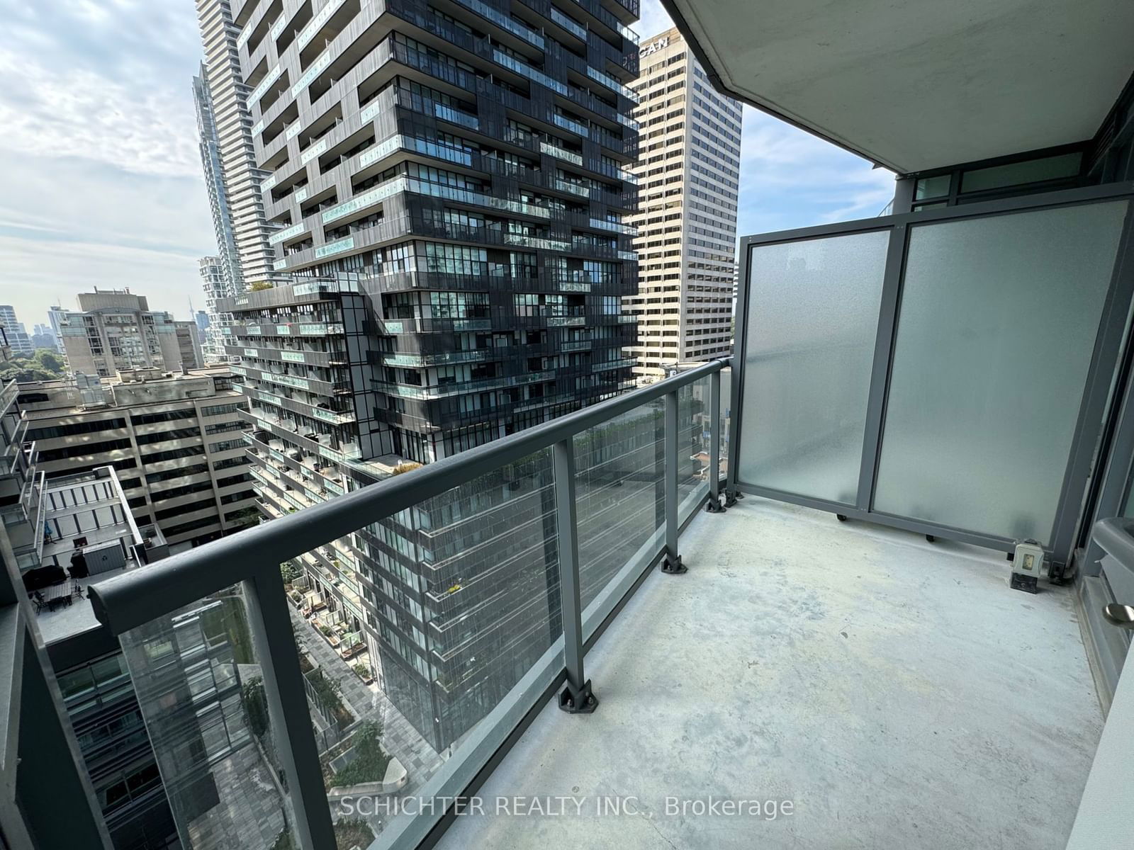 30 Roehampton Ave, unit 1211 for rent - image #6