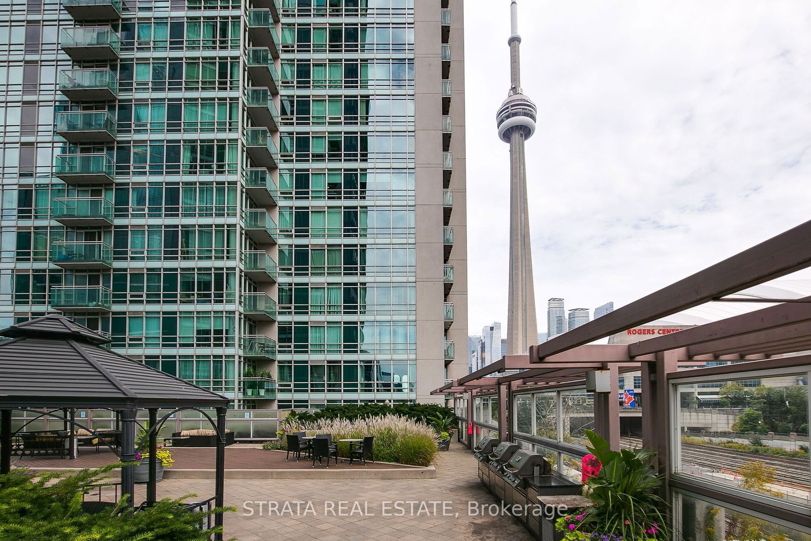 397 Front St W, unit 2602 for sale