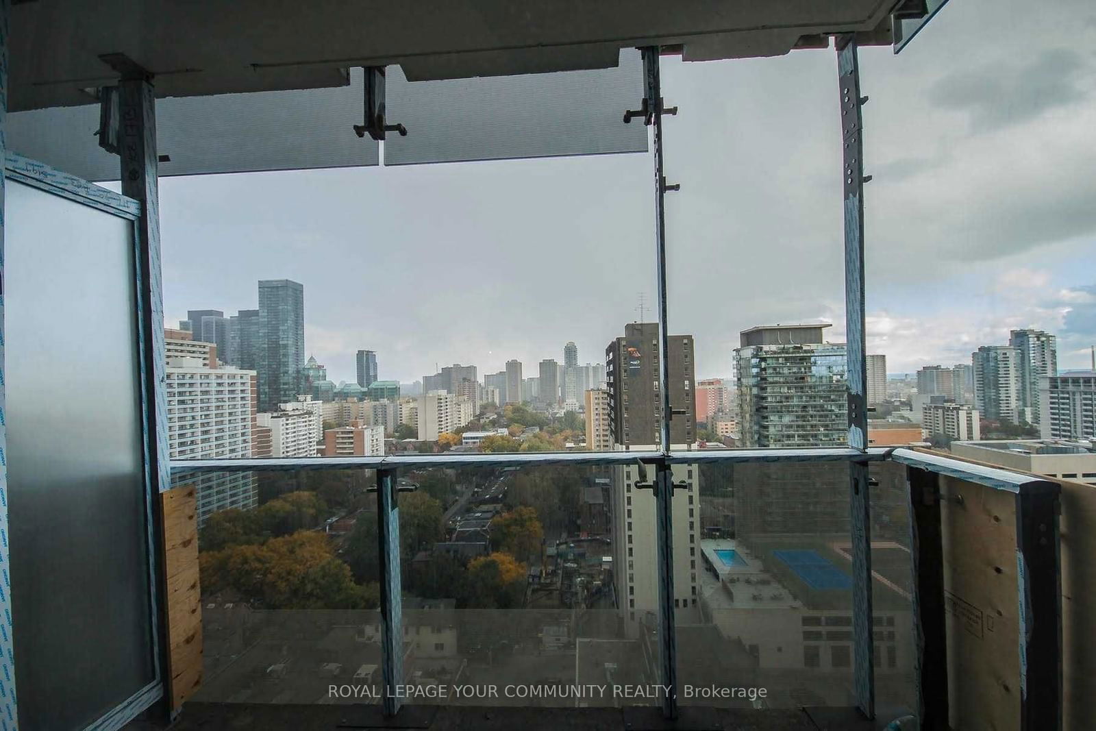 5 St Joseph St, unit 1701 for rent - image #6