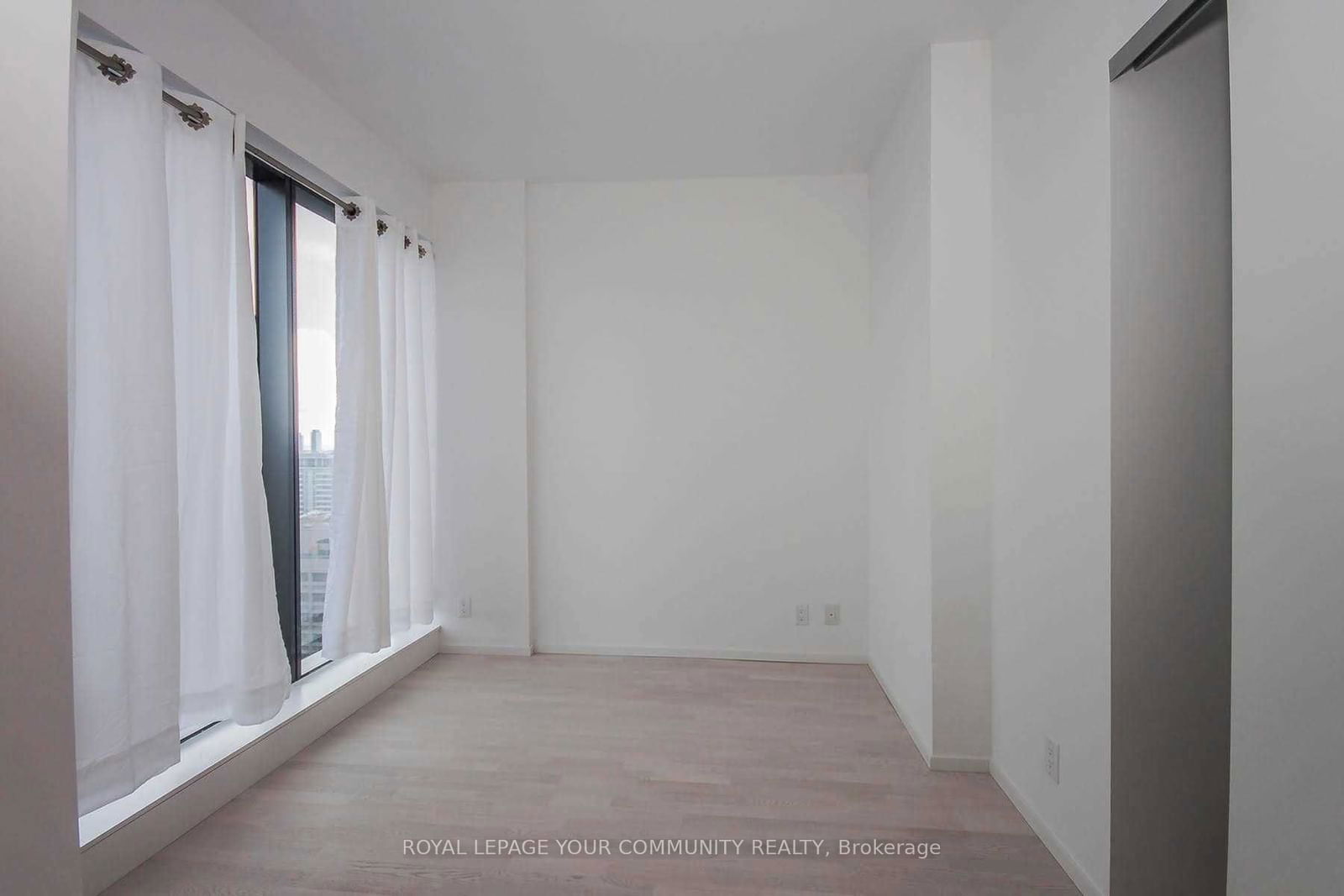 5 St Joseph St, unit 1701 for rent - image #8