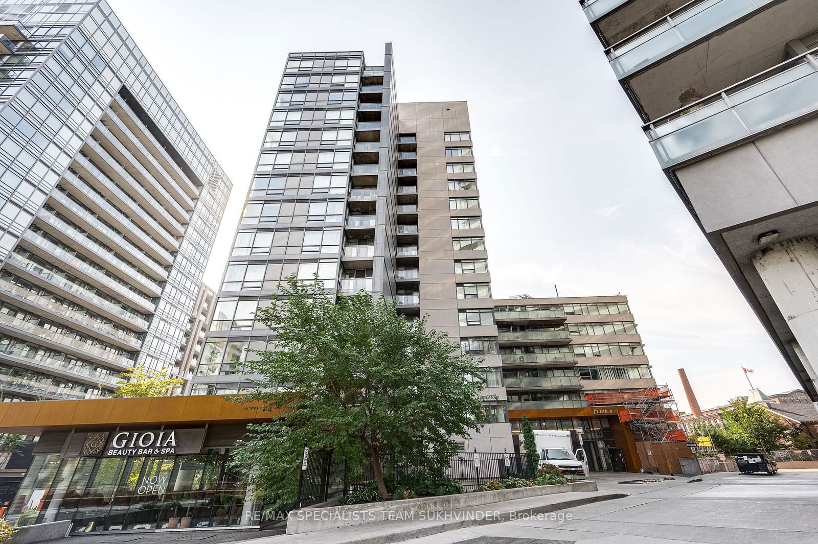 20 Joe Shuster Way, unit 408 for rent - image #1