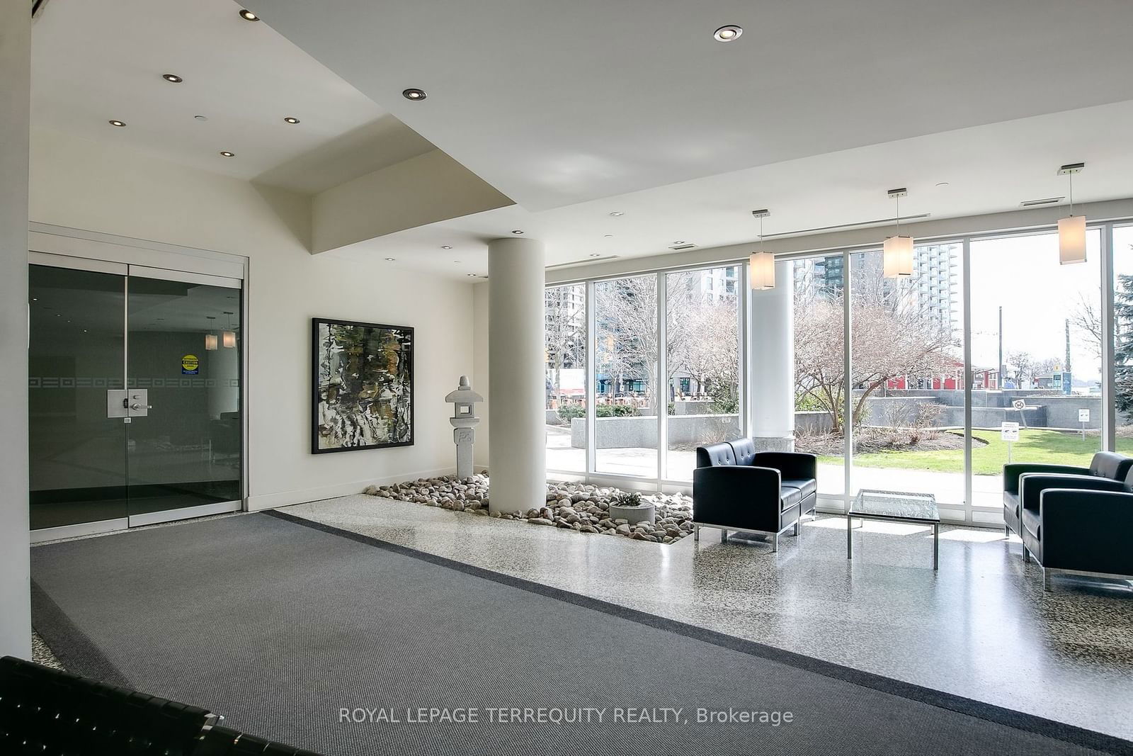 8 York St, unit 3604 for sale - image #3