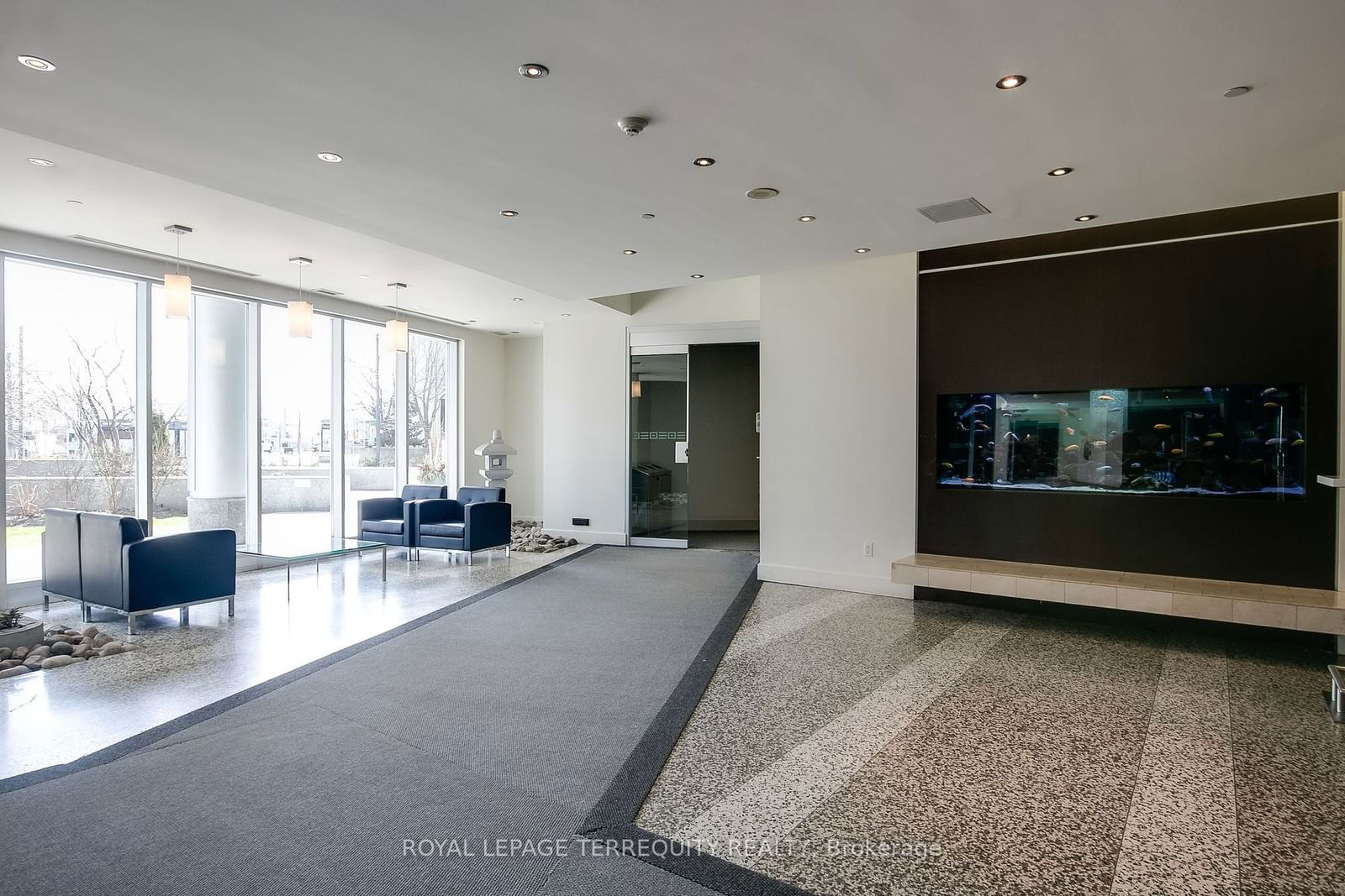 8 York St, unit 3604 for sale - image #4