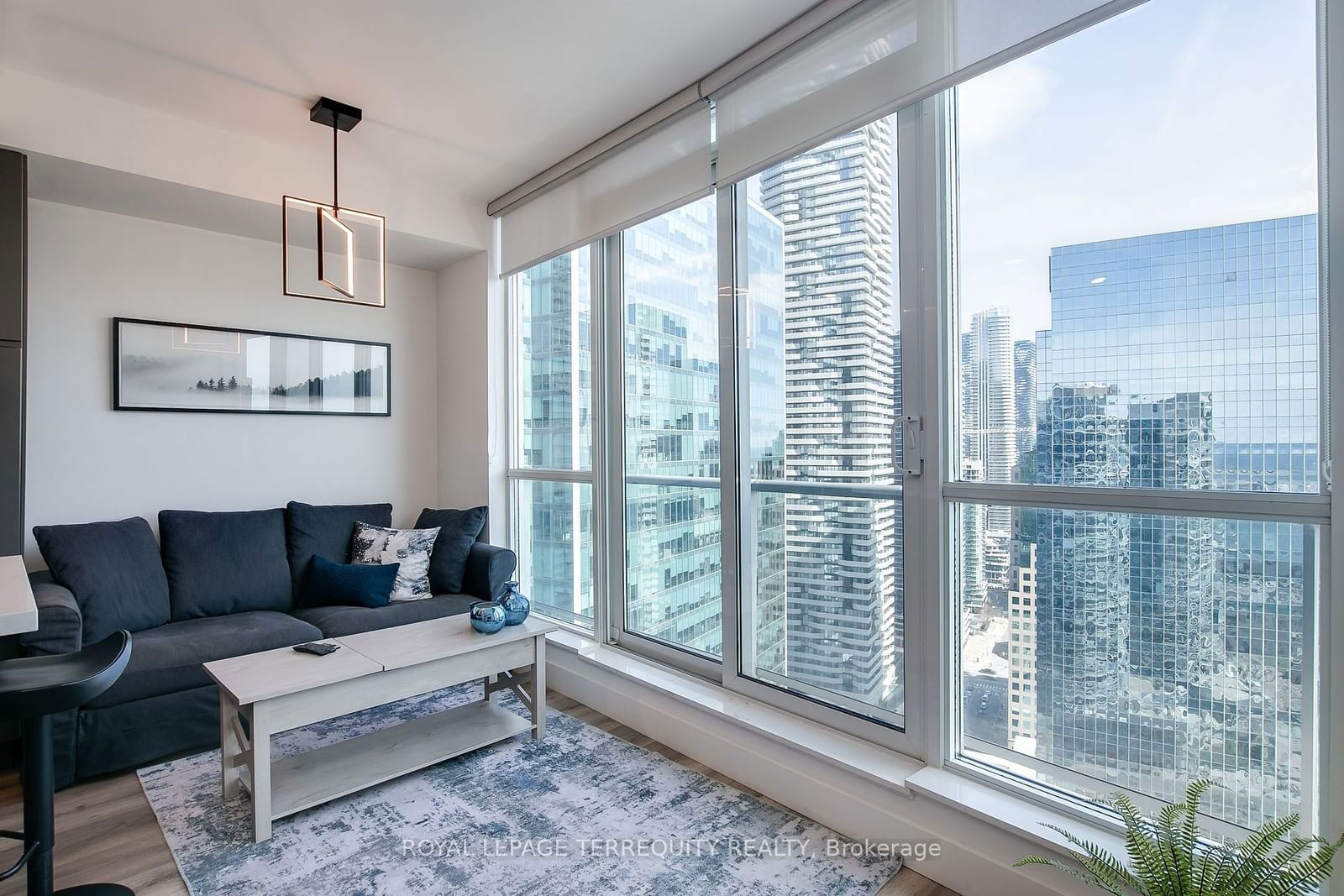 8 York St, unit 3604 for sale