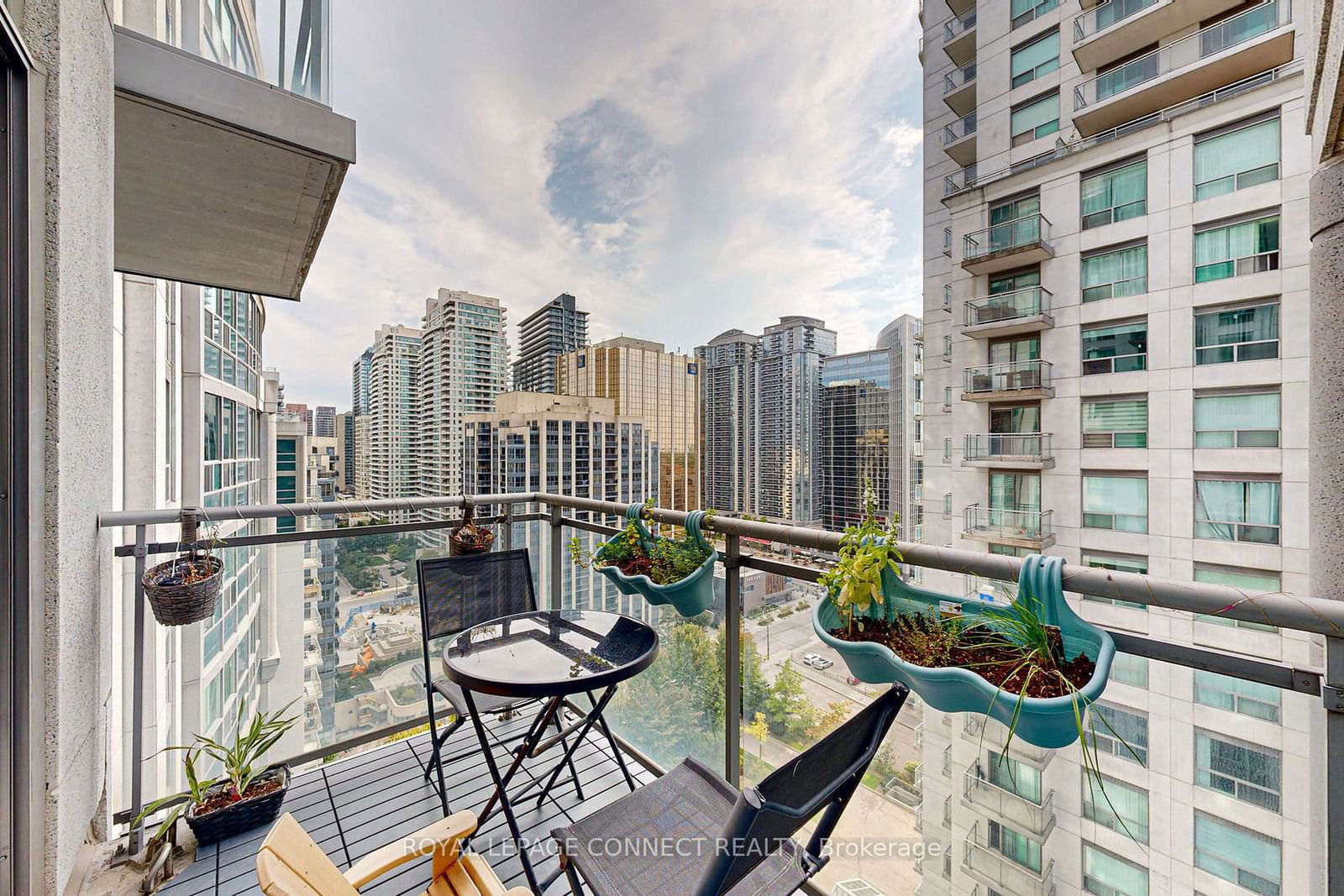 188 Doris Ave, unit #1802 for sale - image #27