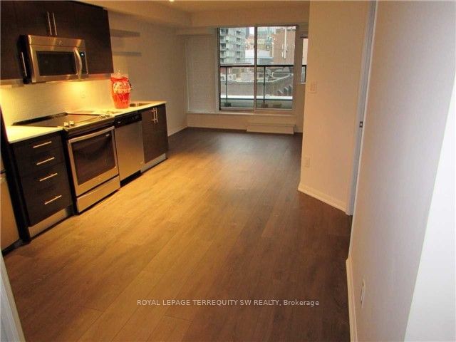 400 Adelaide St E, unit 908 for rent