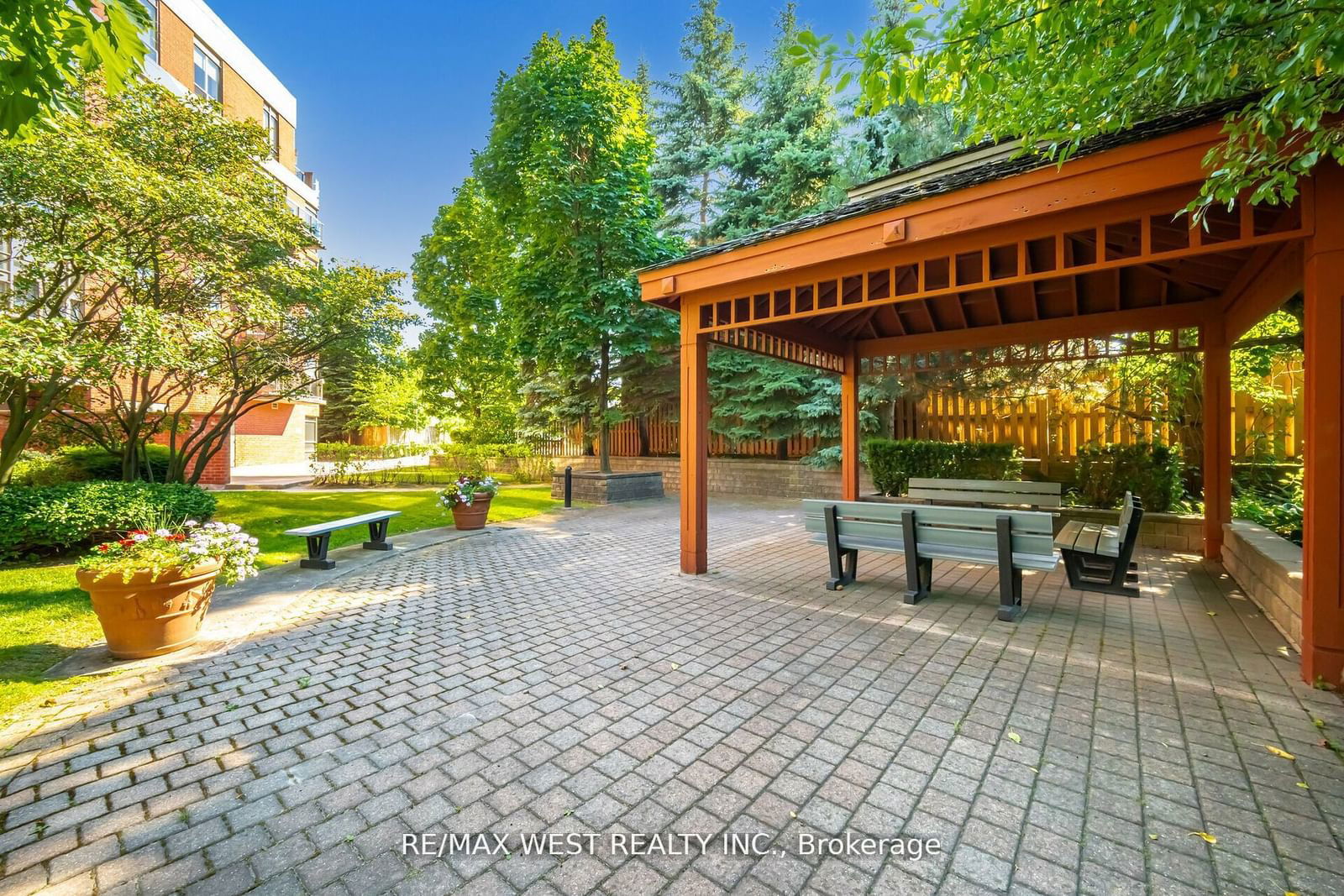 800 Sheppard Ave W, unit 308 for sale - image #36