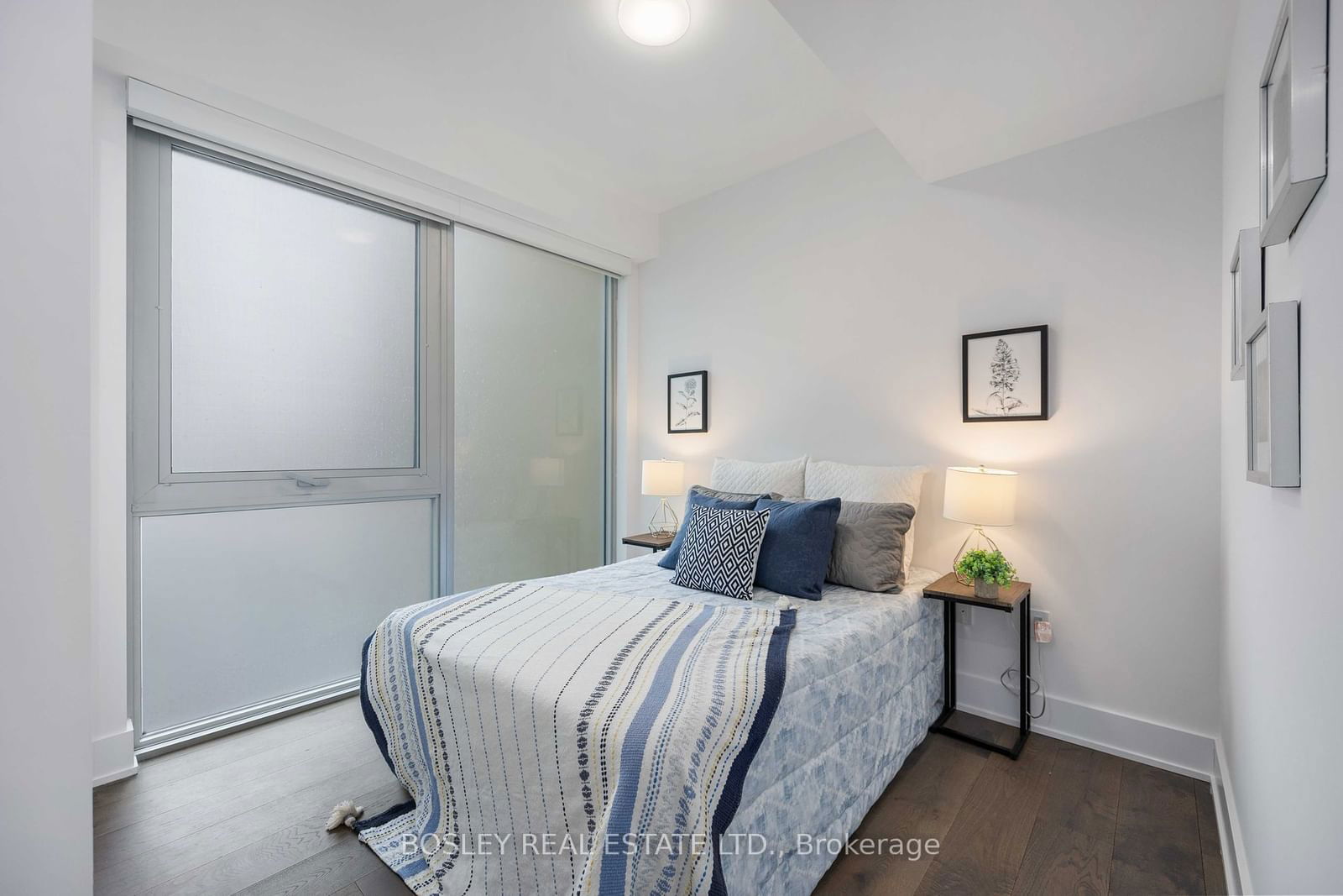 346 Davenport Rd, unit 302 for sale - image #28