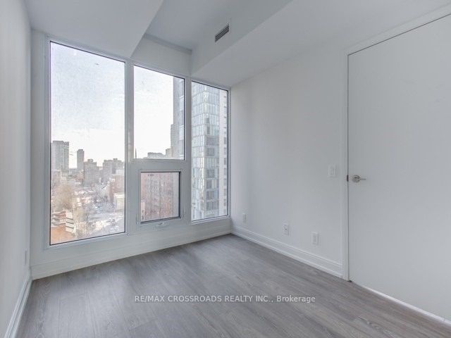 181 Dundas St E, unit 910 for rent - image #7