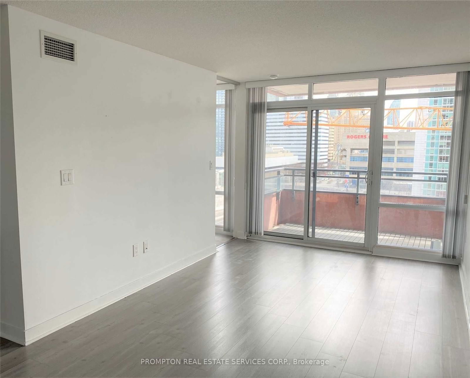 4K Spadina Ave, unit 1107 for rent - image #4