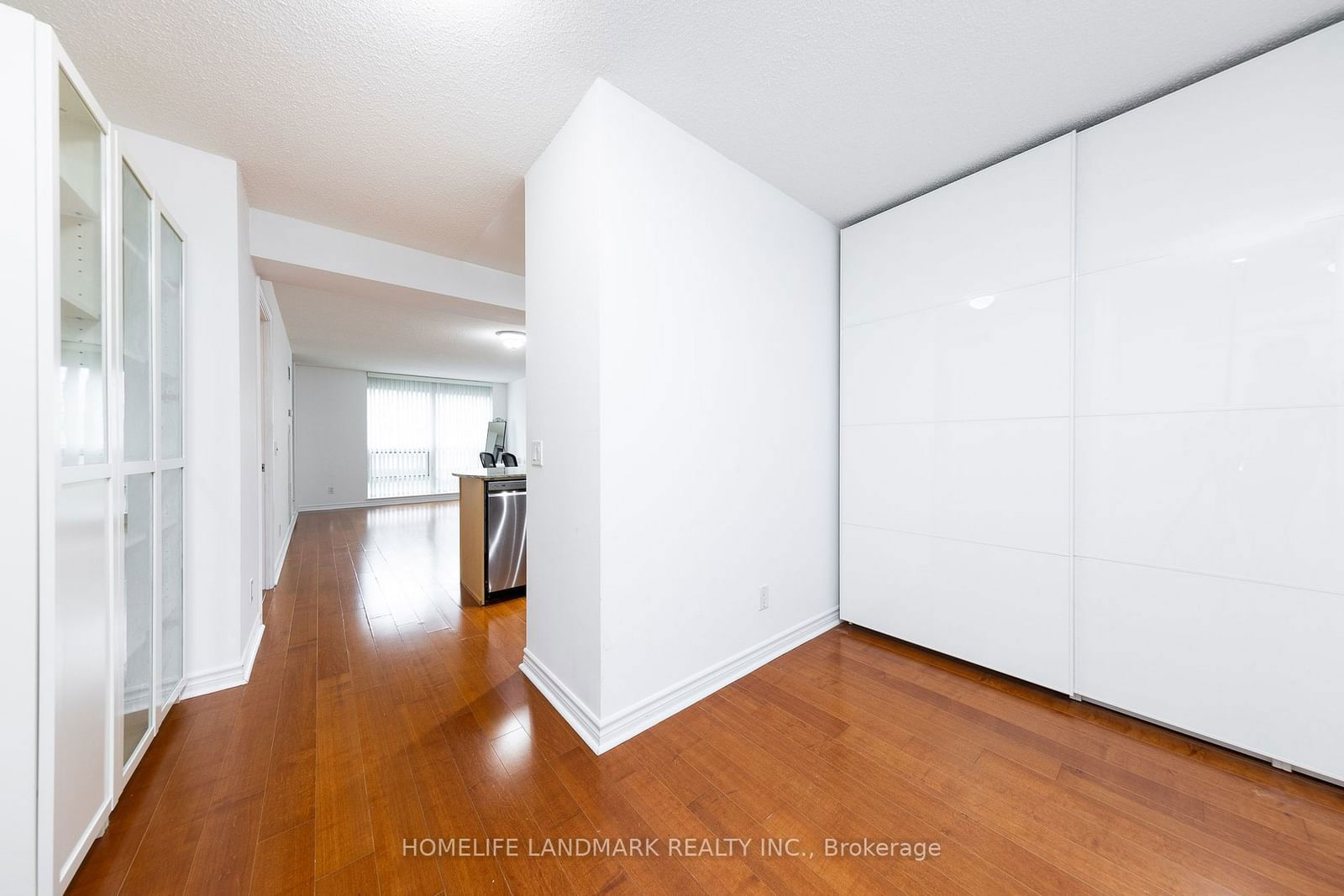 763 Bay St, unit 303 for sale - image #3