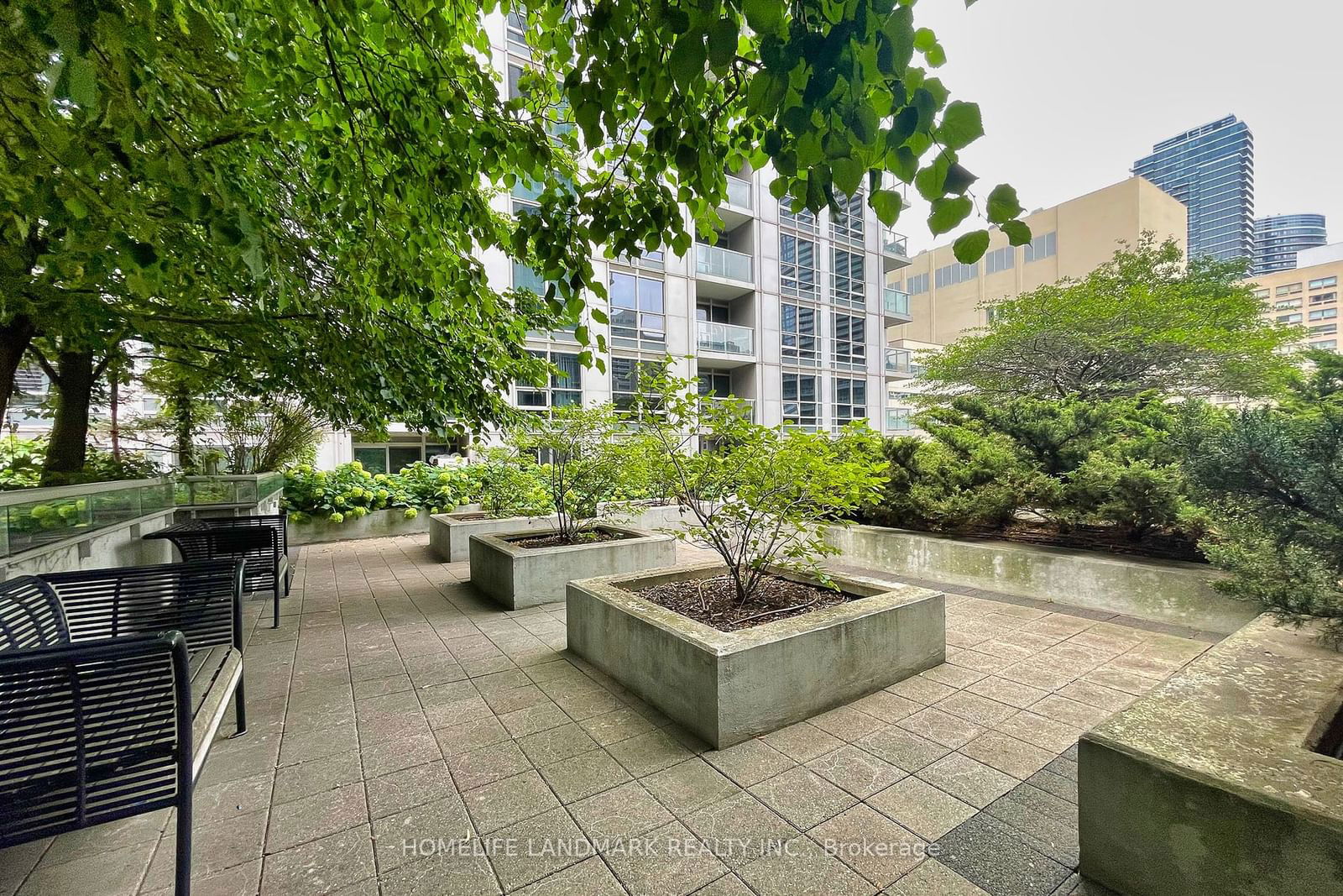 763 Bay St, unit 303 for sale - image #32