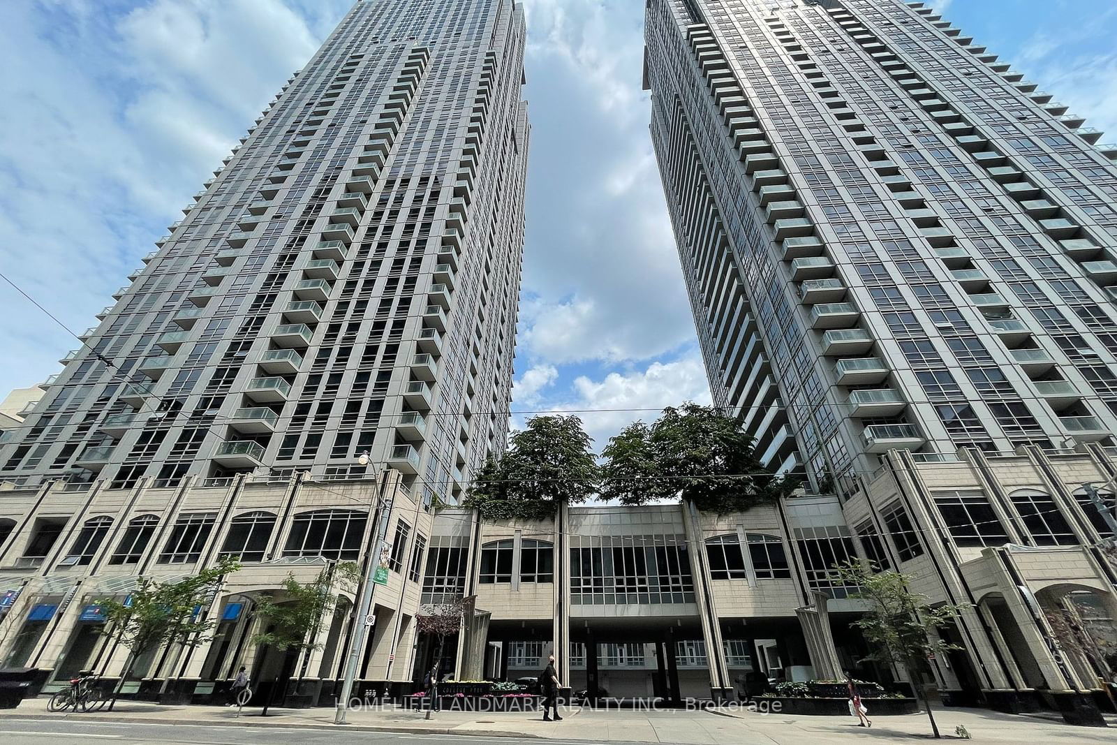 763 Bay St, unit 303 for sale - image #36