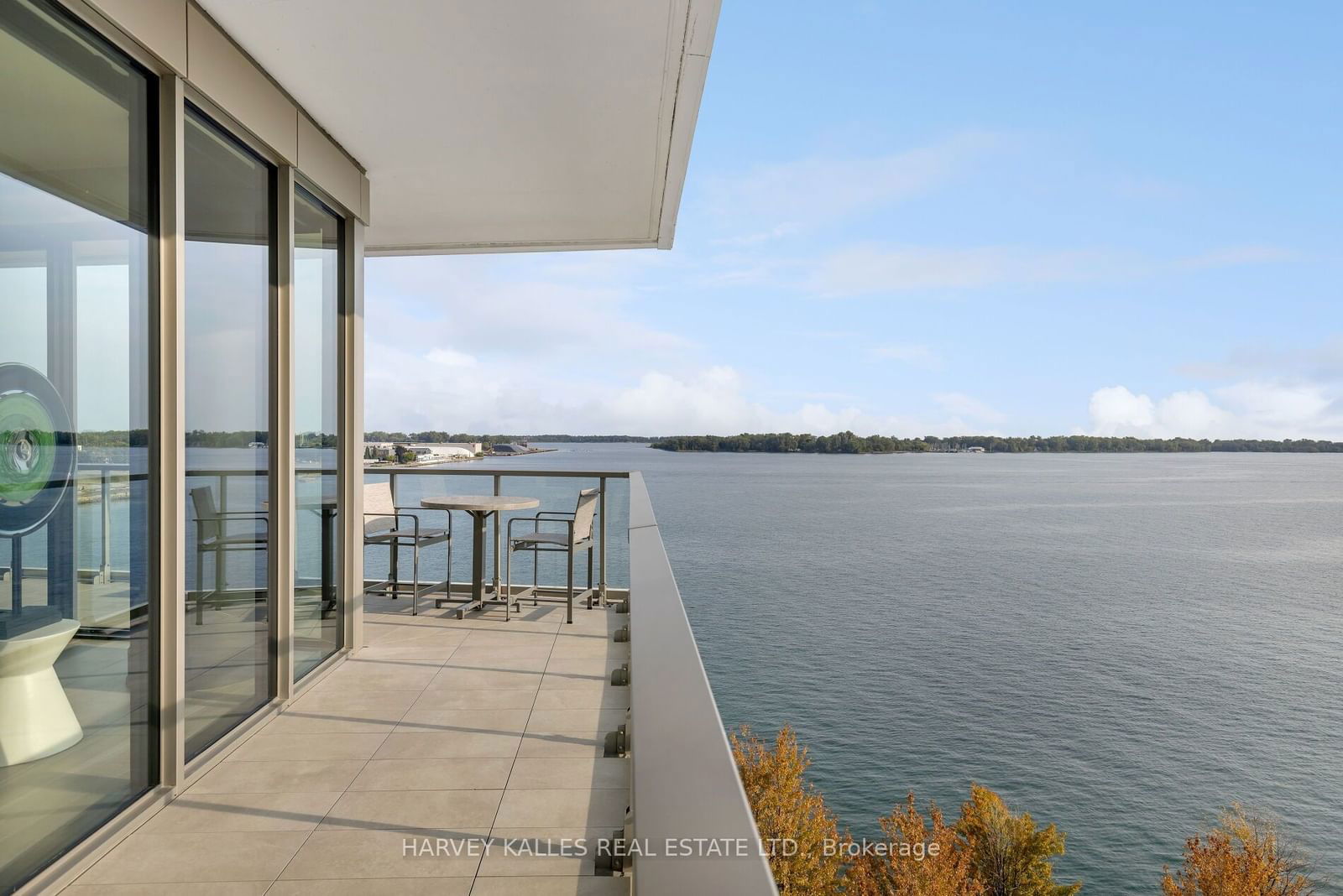 118 Merchants' Wharf, unit 706 for sale - image #9