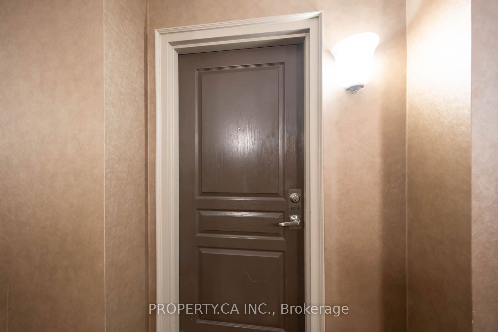 140 Simcoe St, unit 1413 for rent - image #2