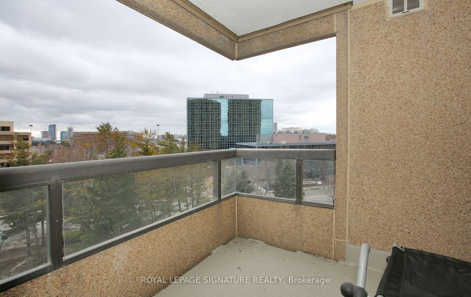 1 Concorde Pl, unit 703 for sale - image #20