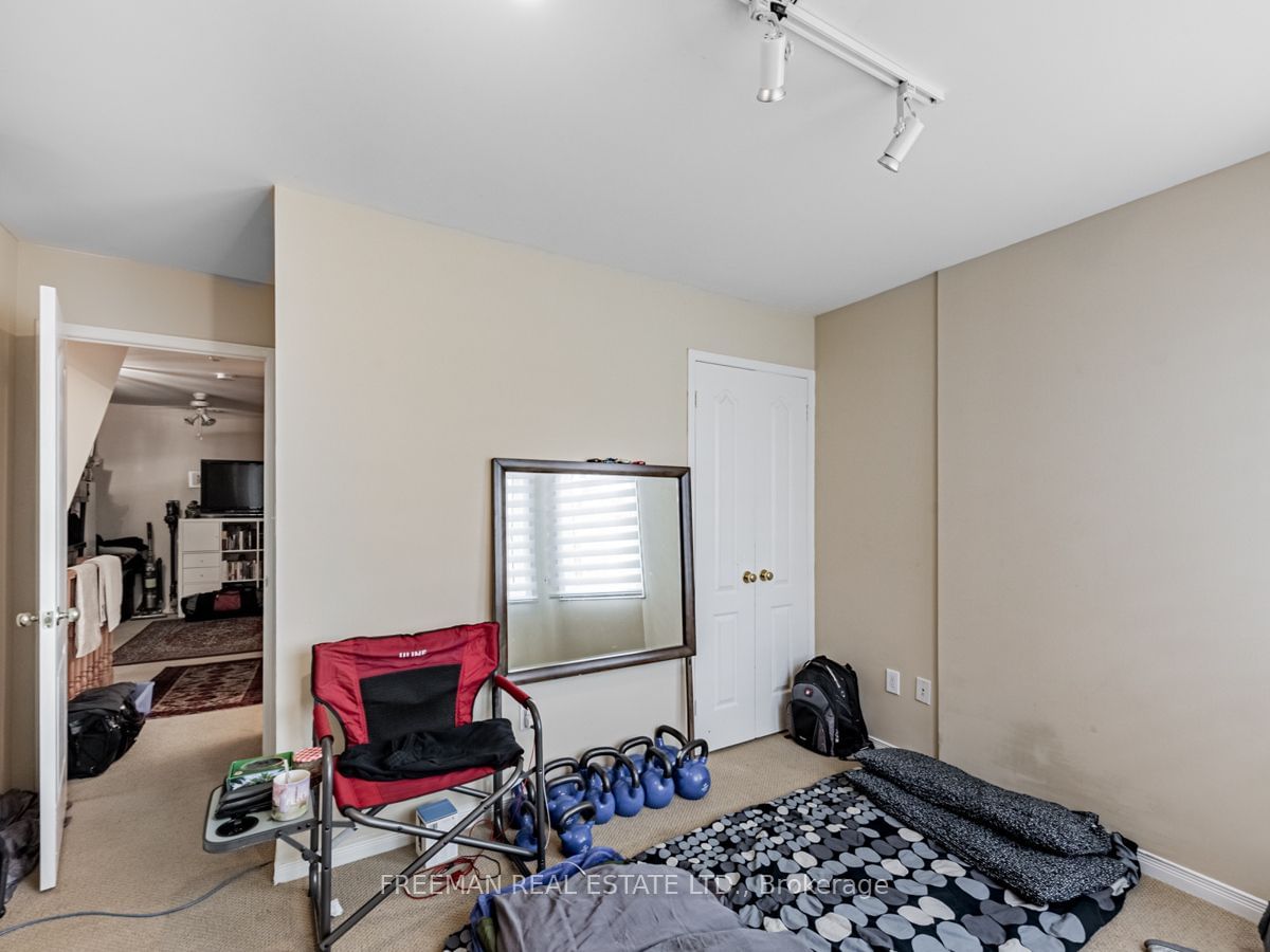 108 Finch Ave W, unit C13 for sale - image #25