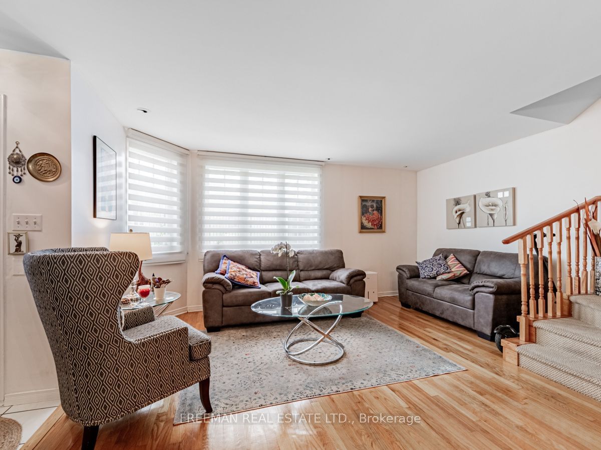 108 Finch Ave W, unit C13 for sale - image #8