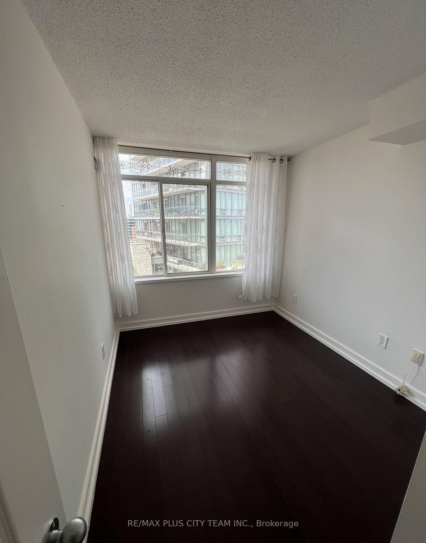 39 Parliament St, unit 911 for rent - image #13