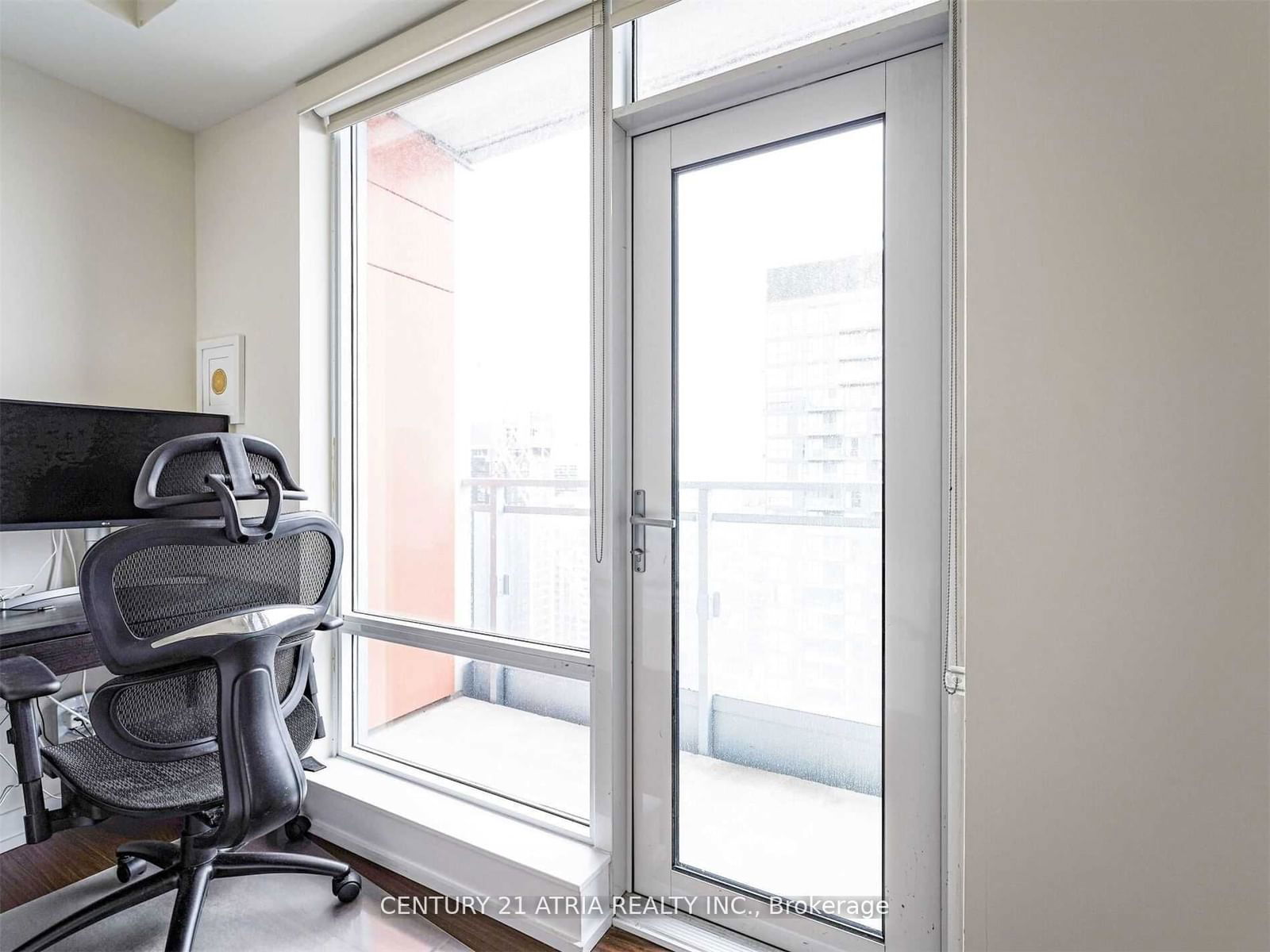 21 Widmer St, unit 4102 for rent