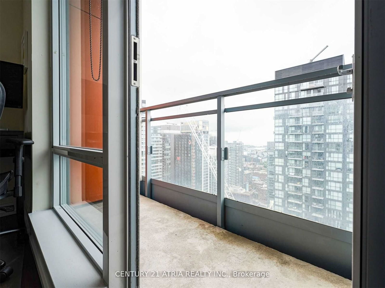 21 Widmer St, unit 4102 for rent - image #11