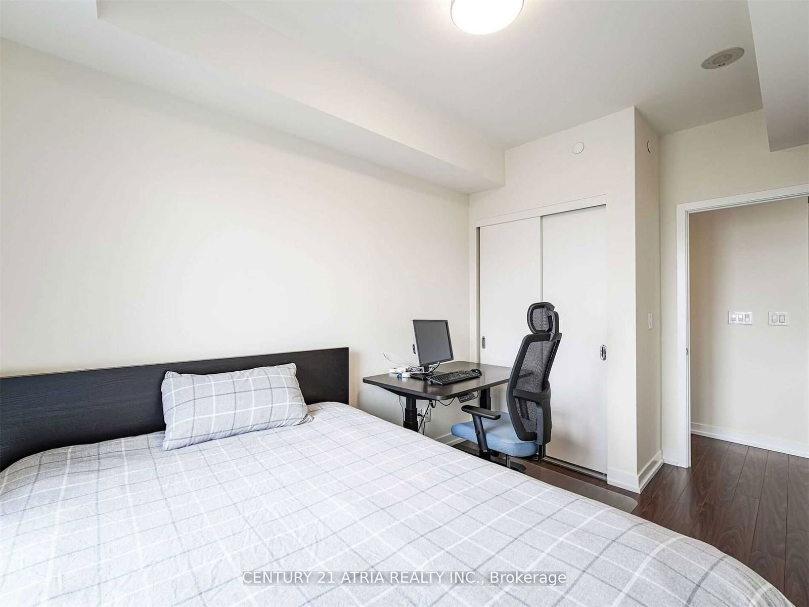 21 Widmer St, unit 4102 for rent - image #19