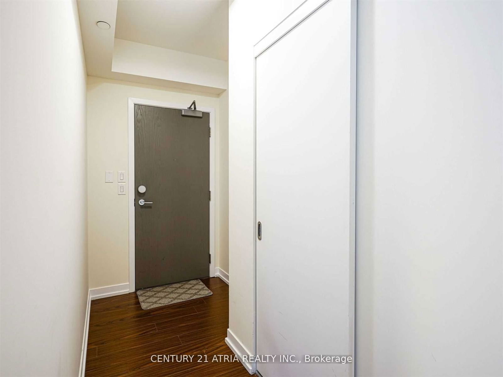 21 Widmer St, unit 4102 for rent - image #3