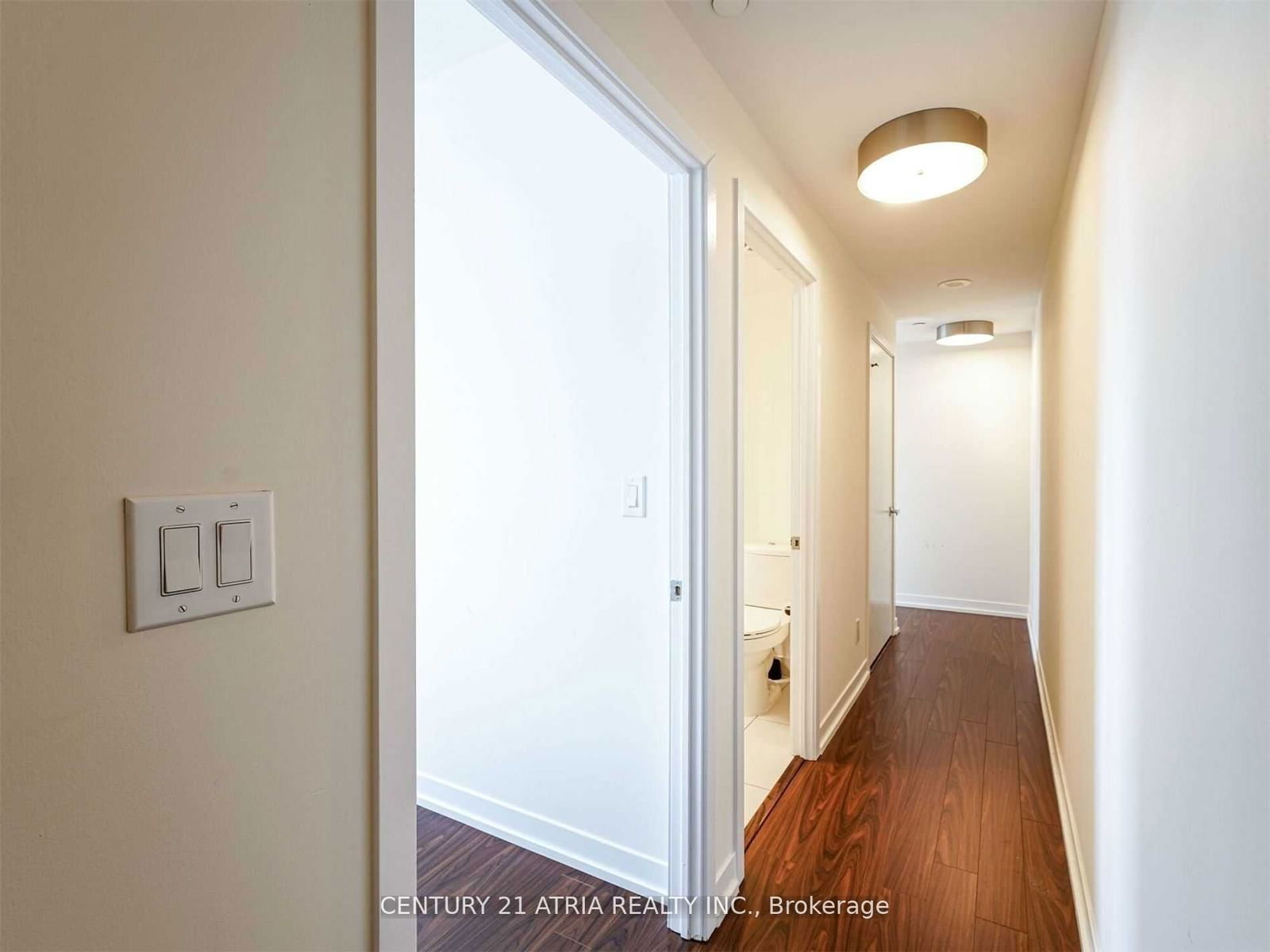 21 Widmer St, unit 4102 for rent - image #4