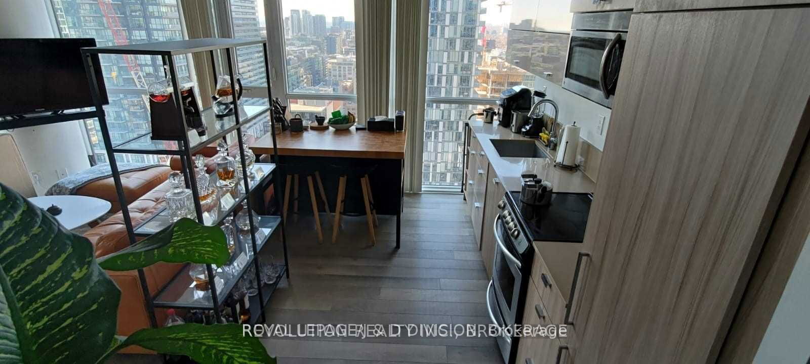 290 Adelaide St W, unit 2611 for rent - image #3