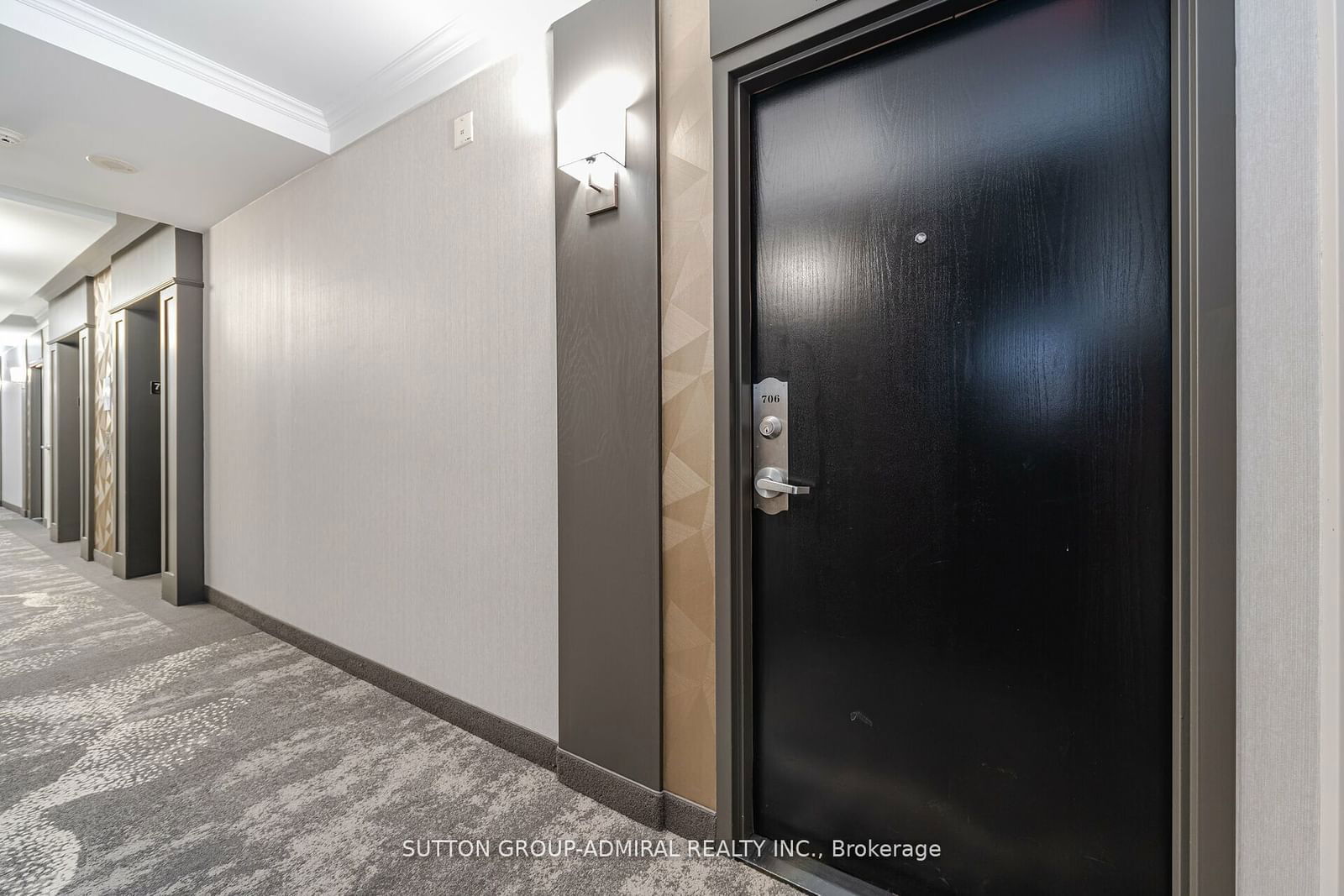 263 Wellington St W, unit 706 for sale - image #4