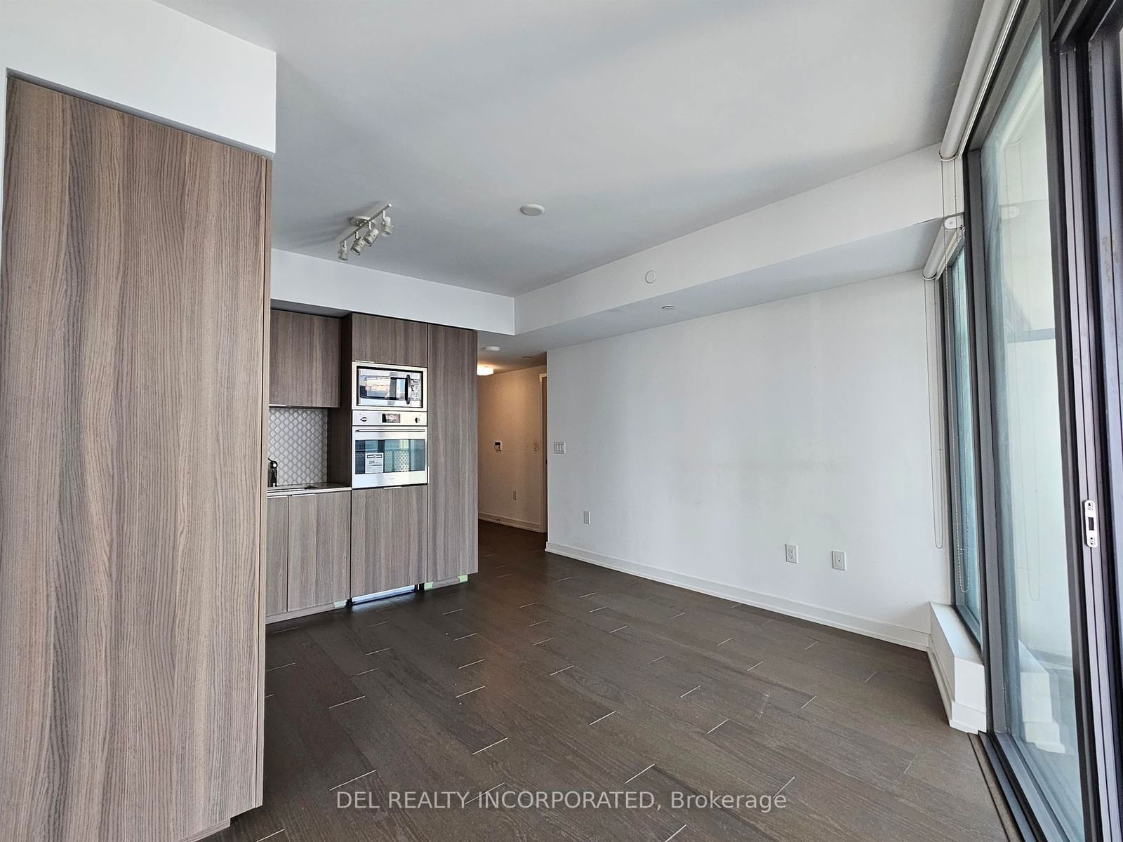 11 Wellesley St W, unit 1211 for rent - image #3