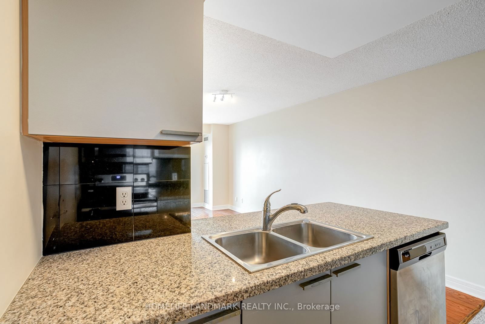 16 Harrison Garden Blvd, unit 2508 for rent - image #28