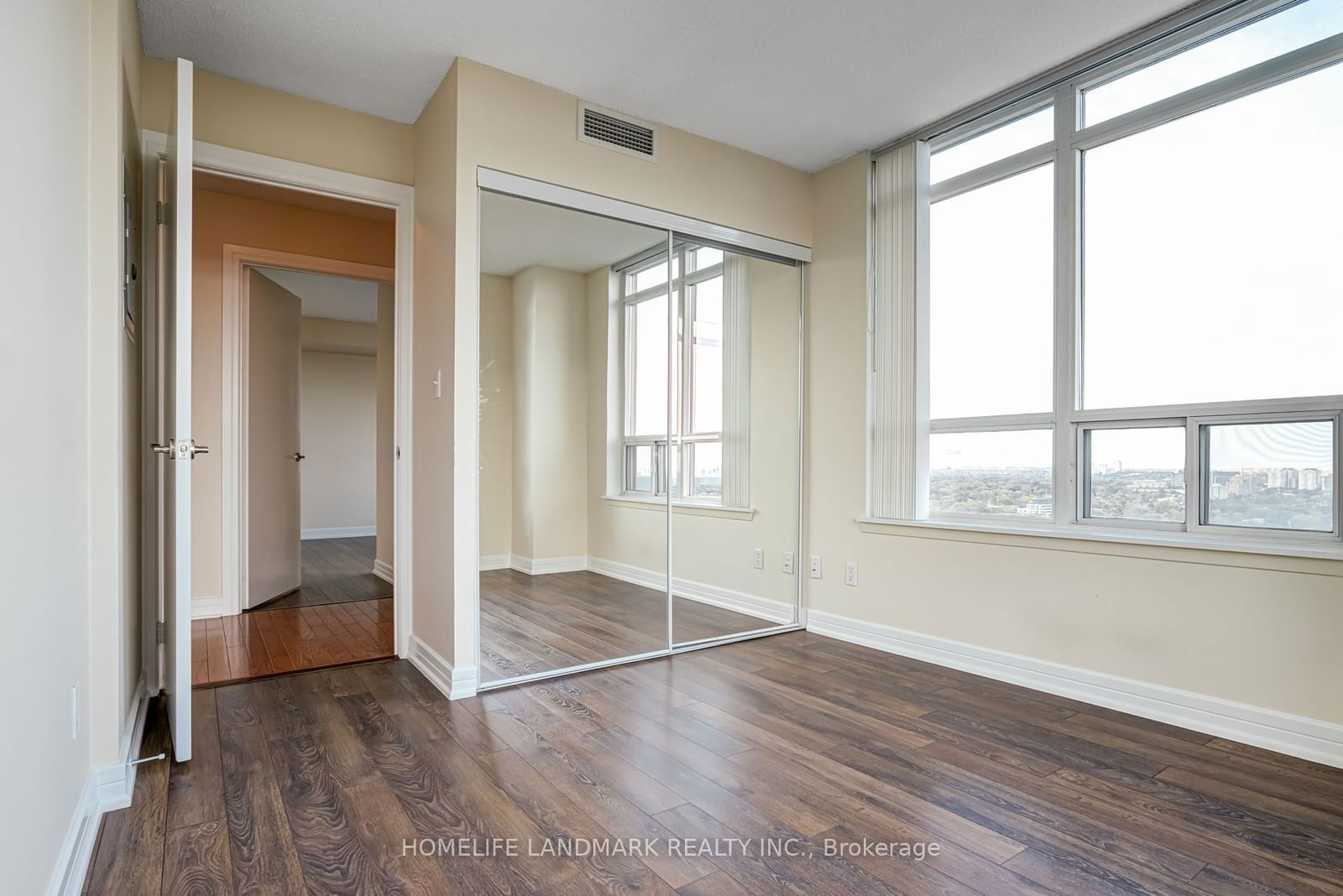 16 Harrison Garden Blvd, unit 2508 for rent - image #6