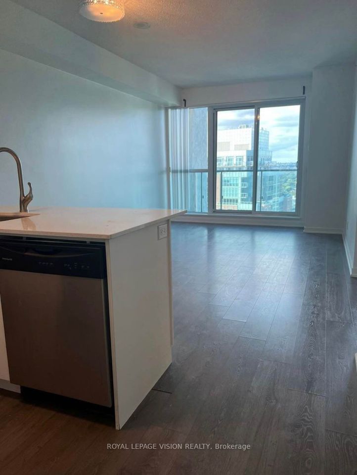 150 East Liberty St, unit 2801 for rent