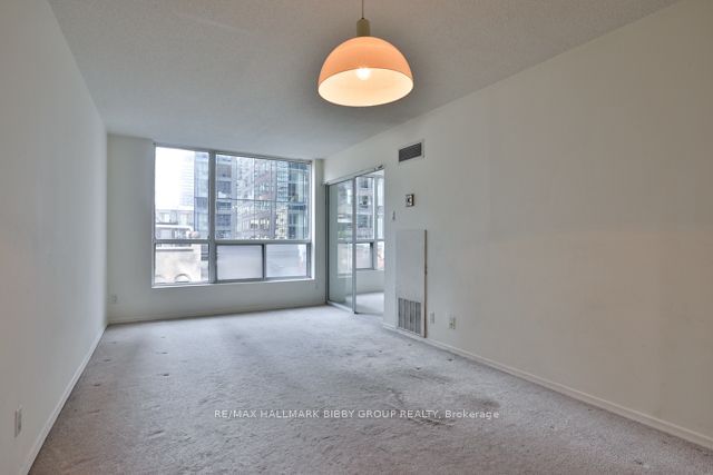 92 King St E, unit 603 for sale - image #7