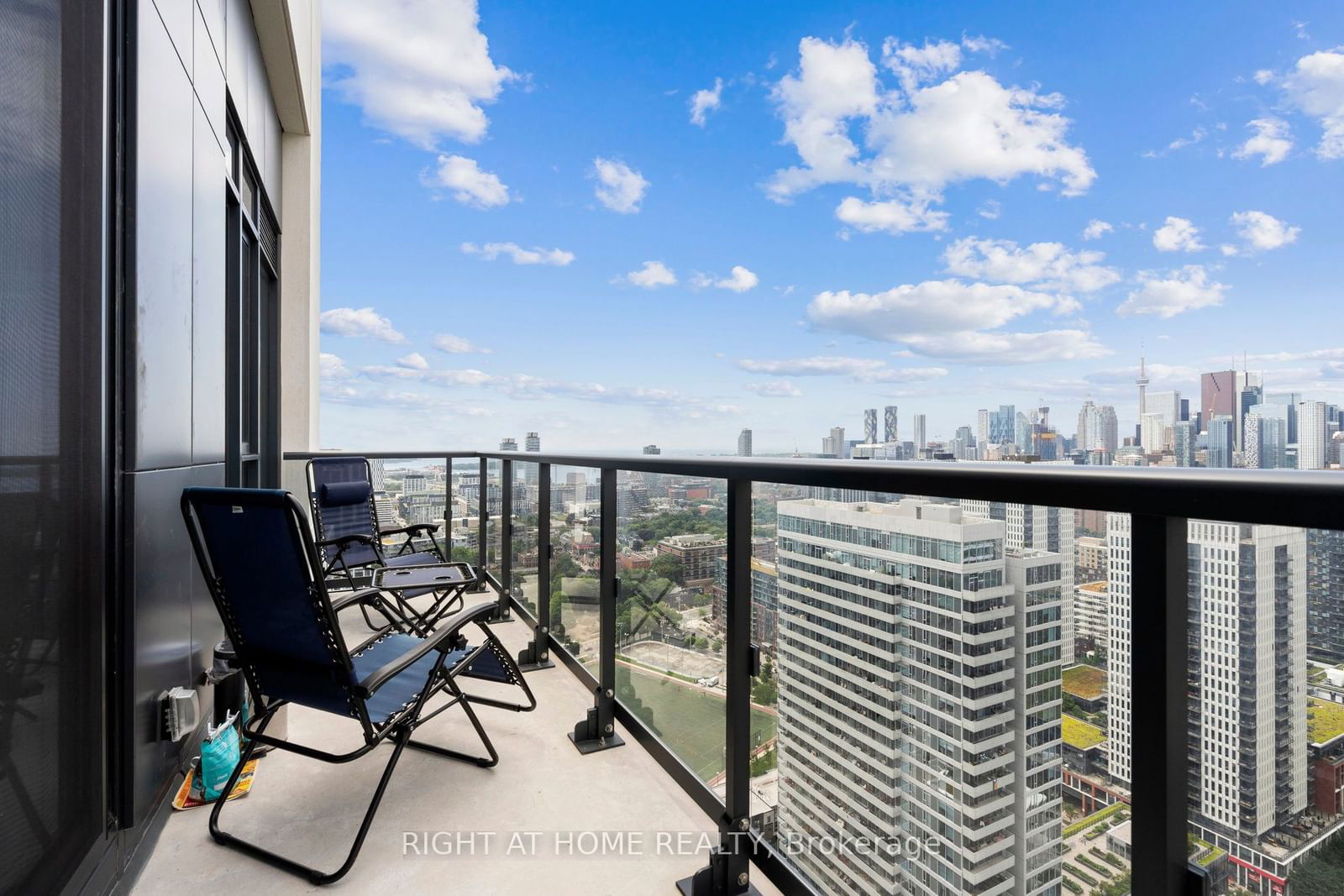 130 River St, unit 3205 for sale - image #20