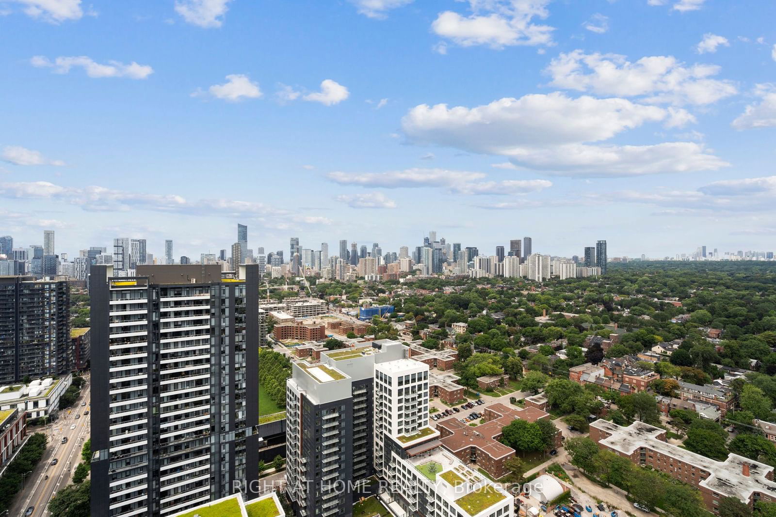 130 River St, unit 3205 for sale - image #24