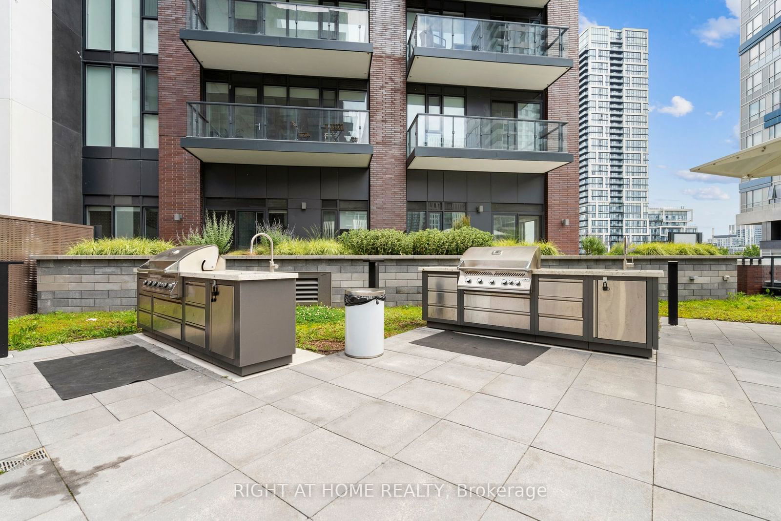 130 River St, unit 3205 for sale - image #38