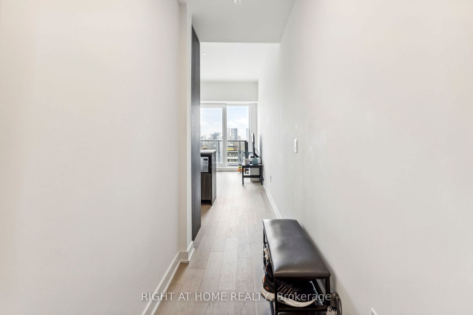 130 River St, unit 3205 for sale