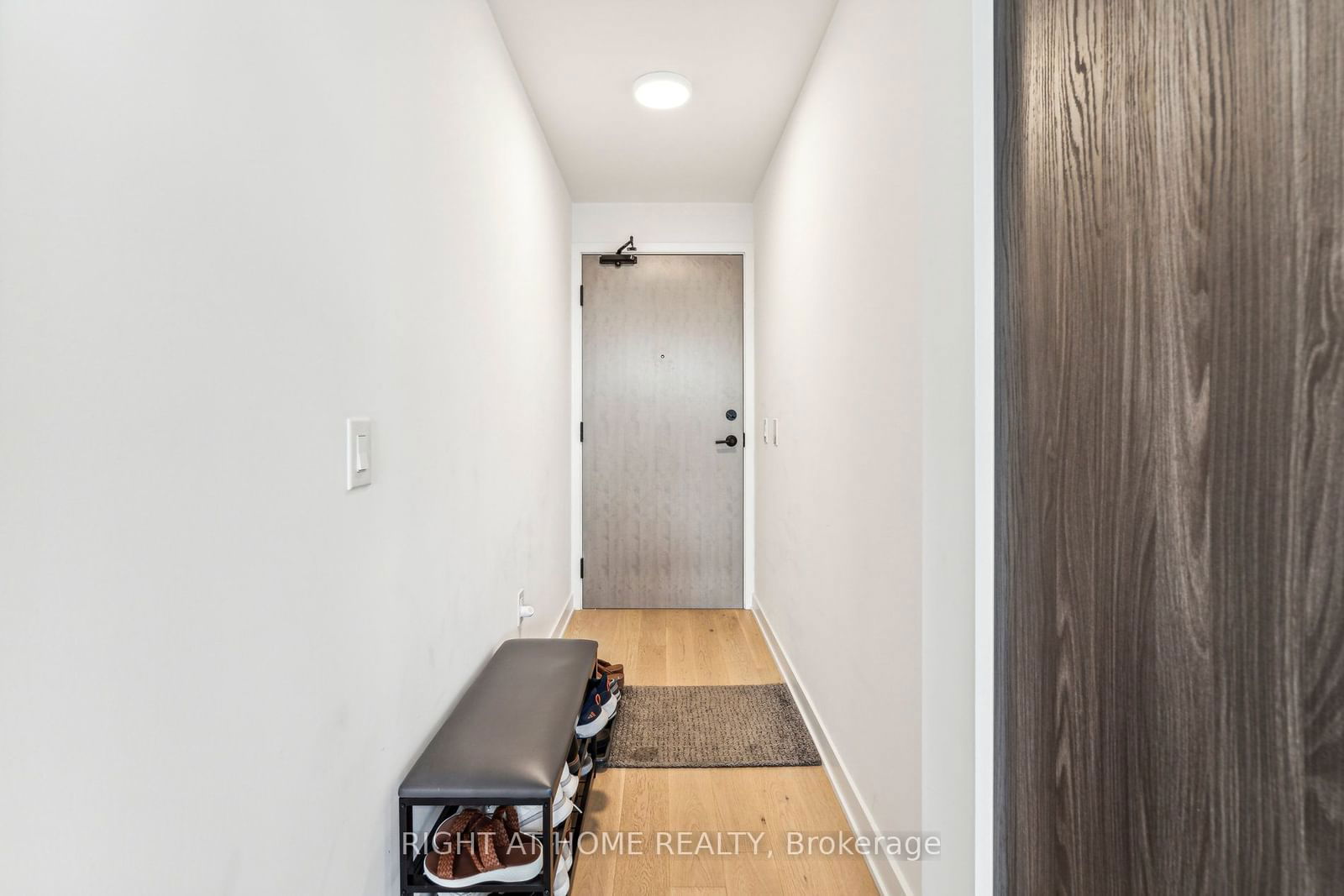 130 River St, unit 3205 for sale - image #6