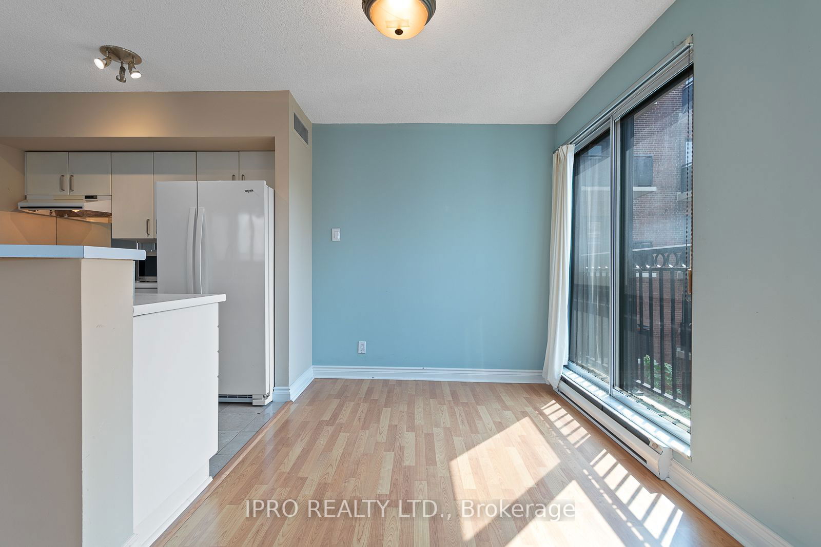 97 Lawton Blvd, unit 604 for rent - image #13