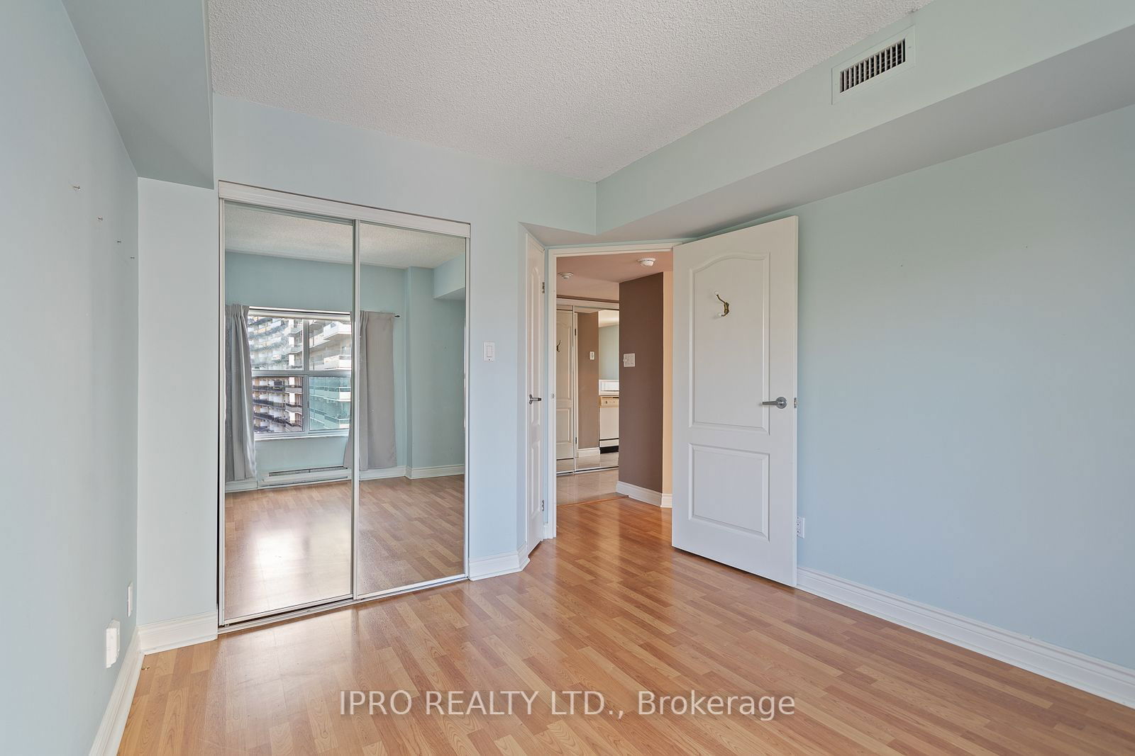 97 Lawton Blvd, unit 604 for rent - image #21